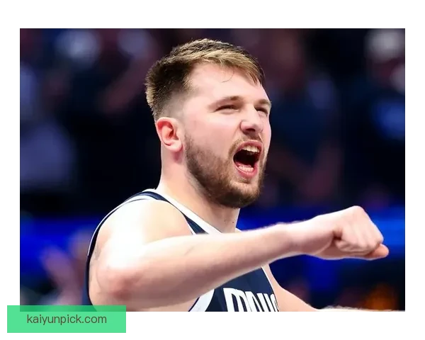 詹金斯创生涯新高感恩上场关键时刻鼓舞全队放手一搏