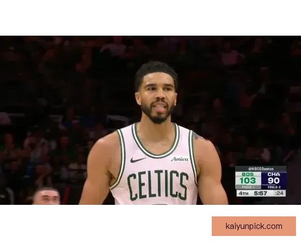 塔图姆解锁14000分成为历史第五年轻前锋仅次于詹杜瓜